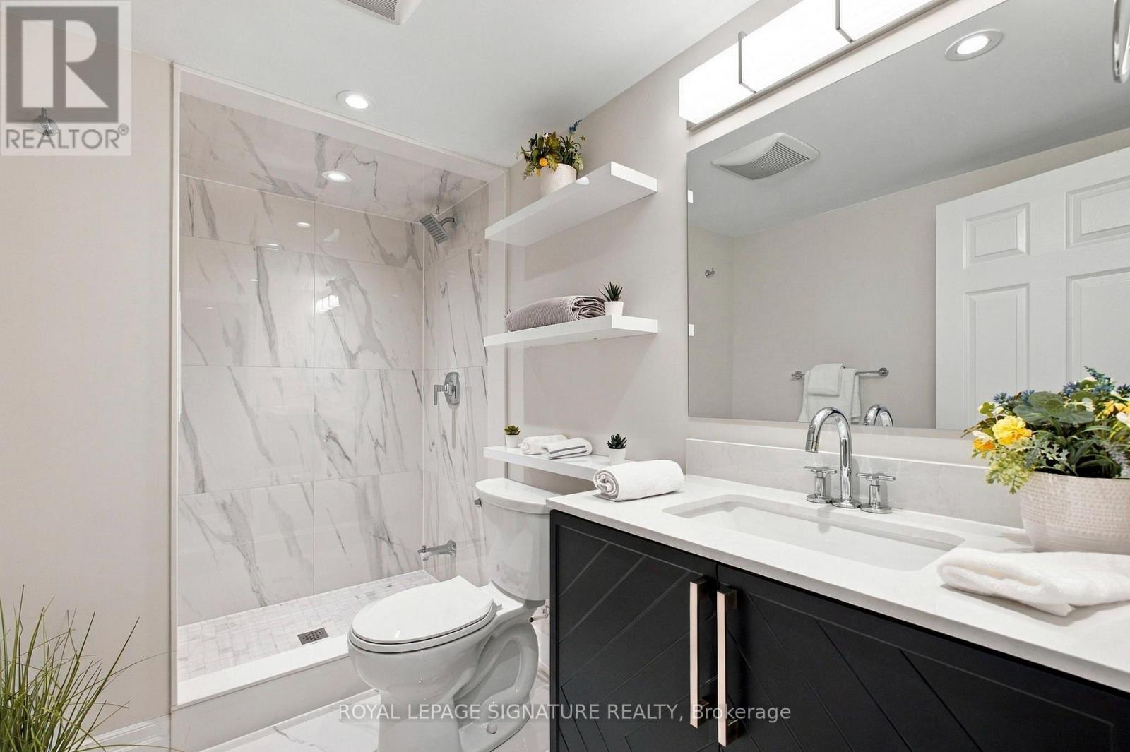 11 Brook Tree Crescent, Toronto, Ontario  M9P 1K8 - Photo 36 - W13812990