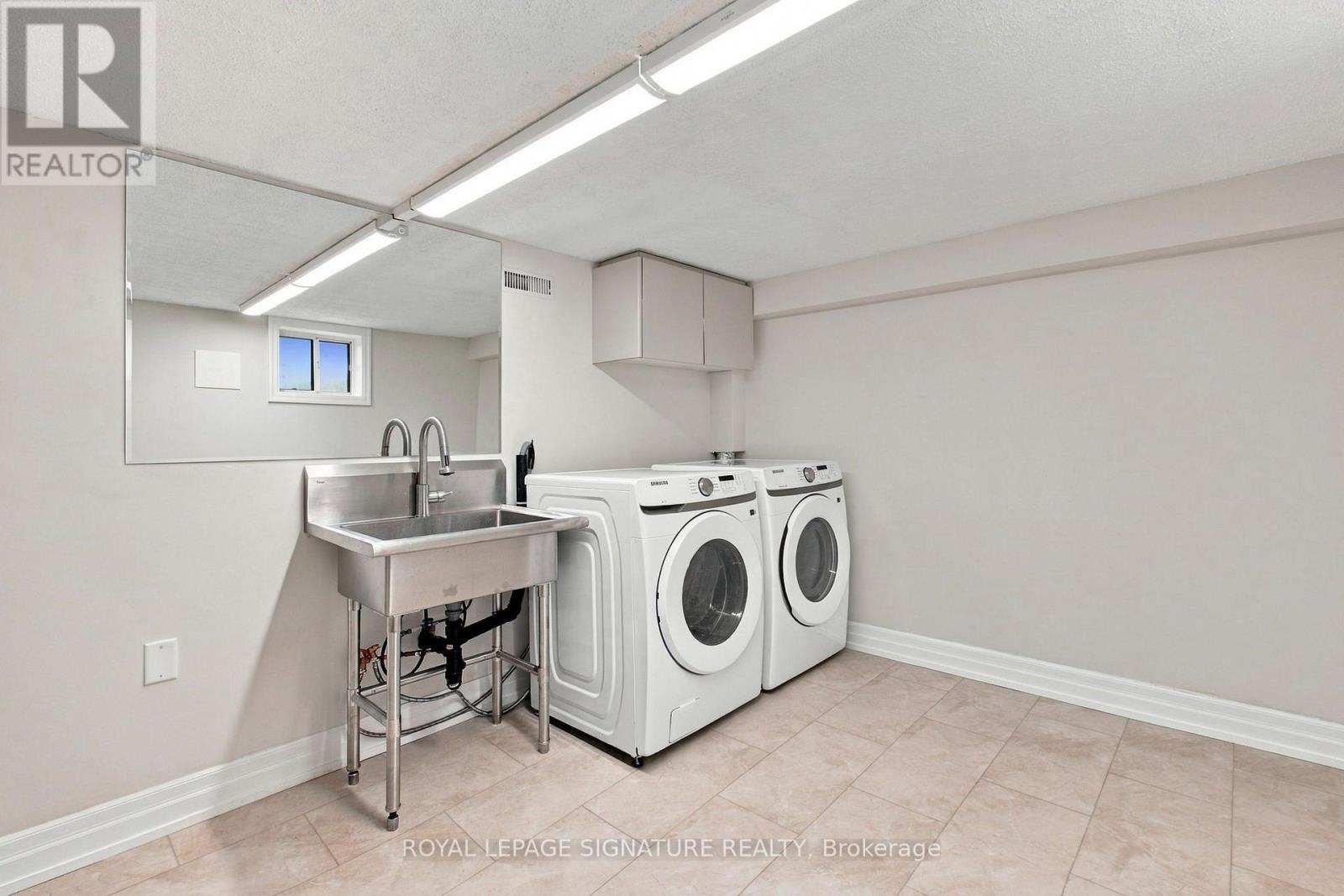 11 Brook Tree Crescent, Toronto, Ontario  M9P 1K8 - Photo 37 - W13812990