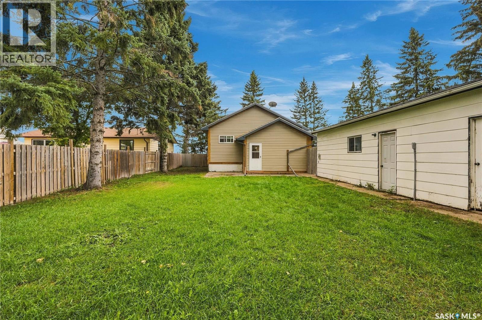 106 5th Avenue W, Blaine Lake, Saskatchewan  S0J 0J0 - Photo 45 - SK049069
