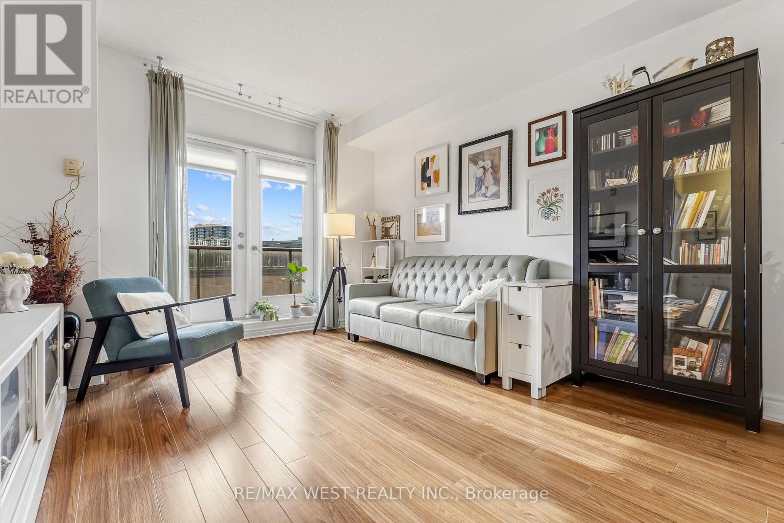 402 - 4196 Dundas Street W, Toronto, Ontario  M8X 0A3 - Photo 12 - W13813060