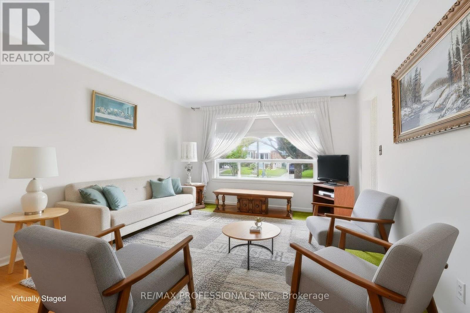 26 Nordin Avenue, Toronto, Ontario  M8Z 2B3 - Photo 11 - W13813080