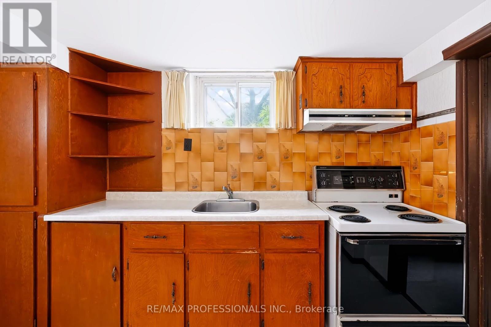 26 Nordin Avenue, Toronto, Ontario  M8Z 2B3 - Photo 30 - W13813080