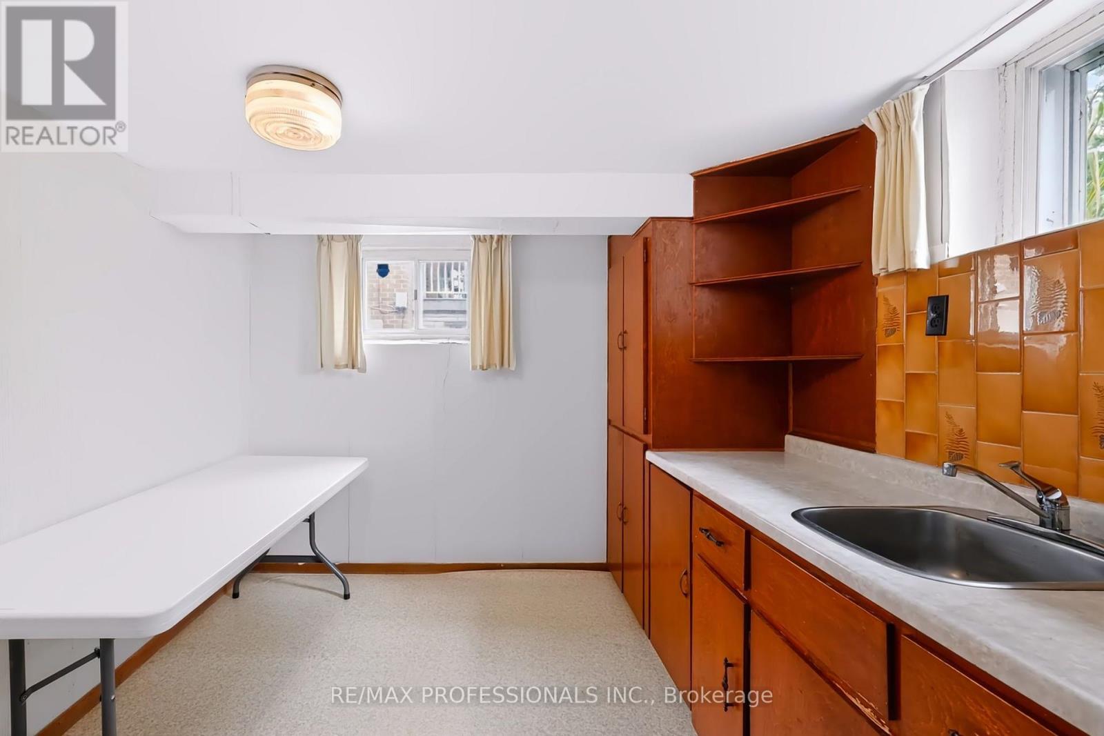 26 Nordin Avenue, Toronto, Ontario  M8Z 2B3 - Photo 31 - W13813080