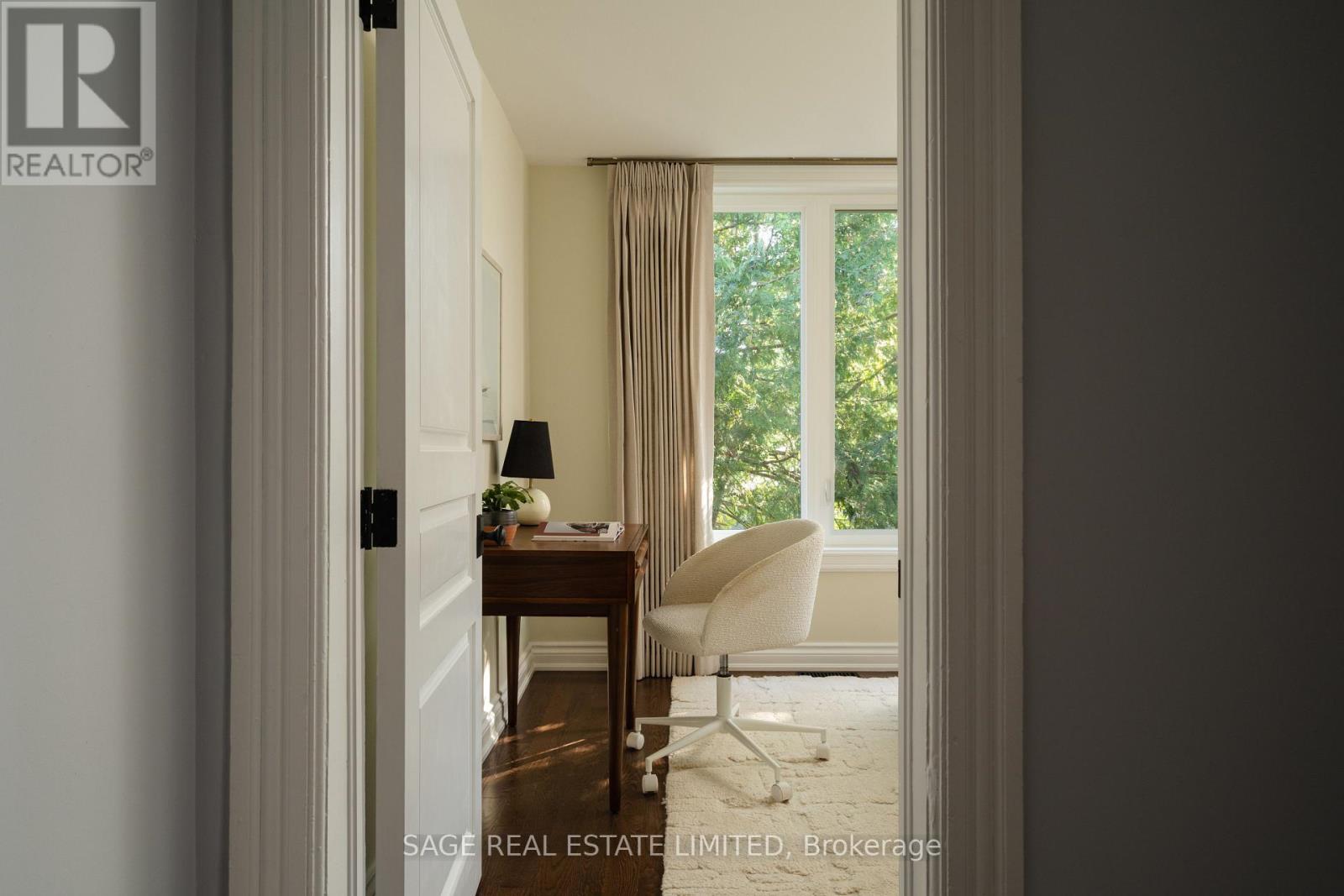 27 Callender Street, Toronto, Ontario  M6R 2H2 - Photo 16 - W13813086