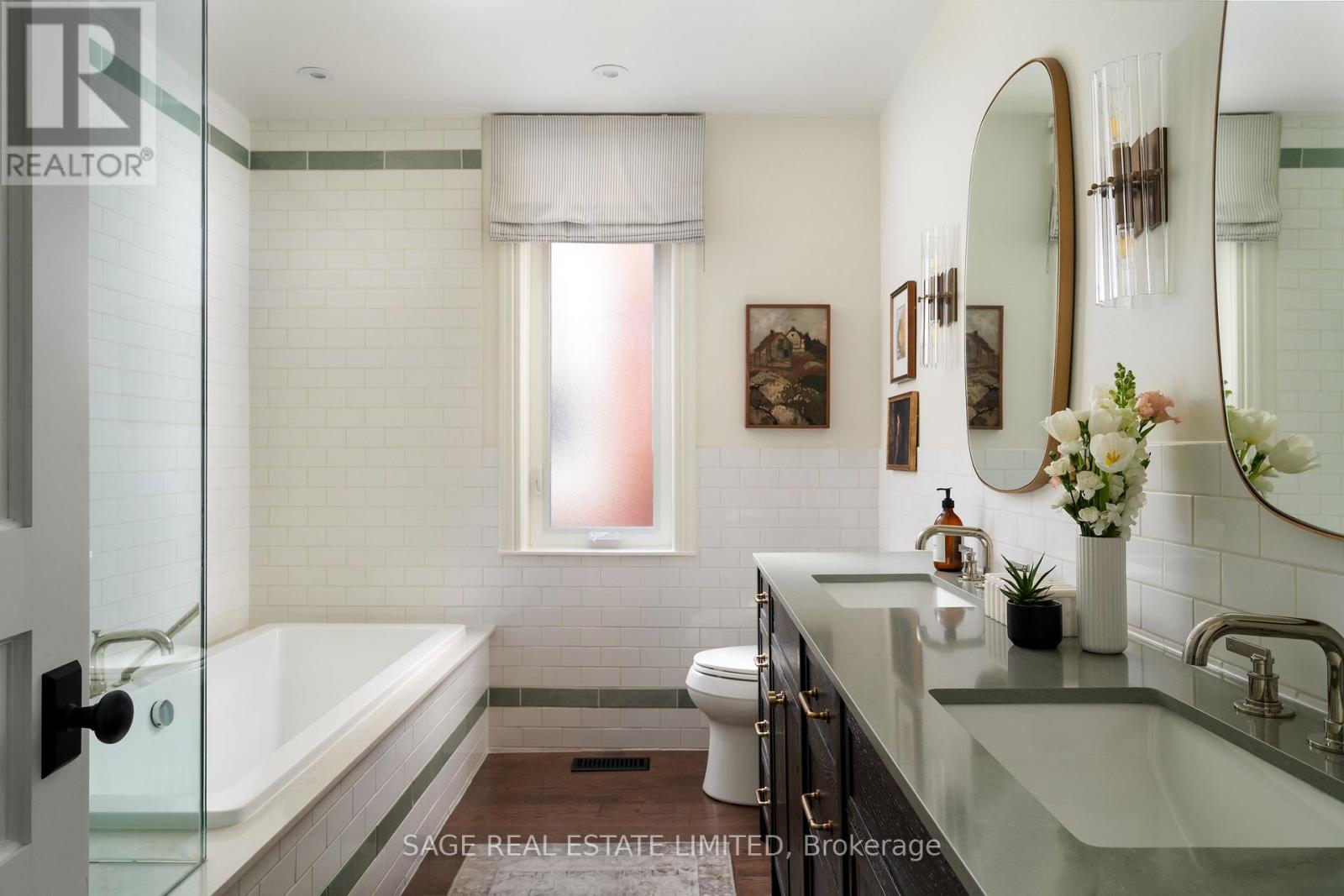 27 Callender Street, Toronto, Ontario  M6R 2H2 - Photo 24 - W13813086