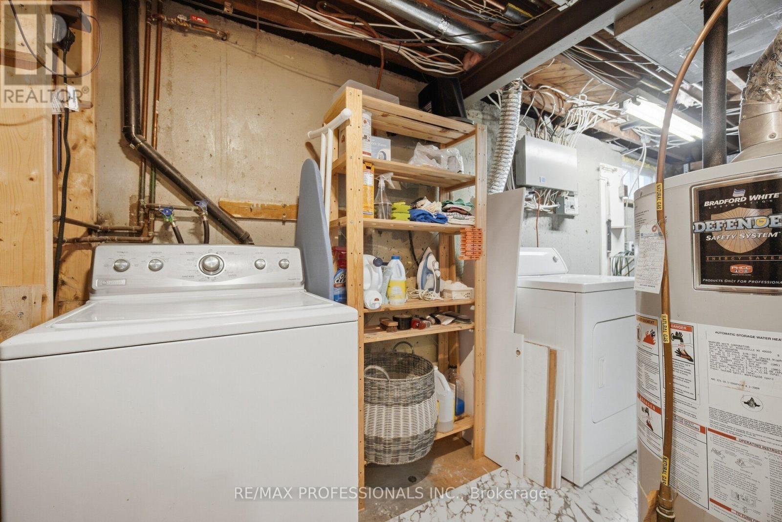 8 Smith Crescent, Toronto, Ontario  M8Z 3X5 - Photo 31 - W13813142