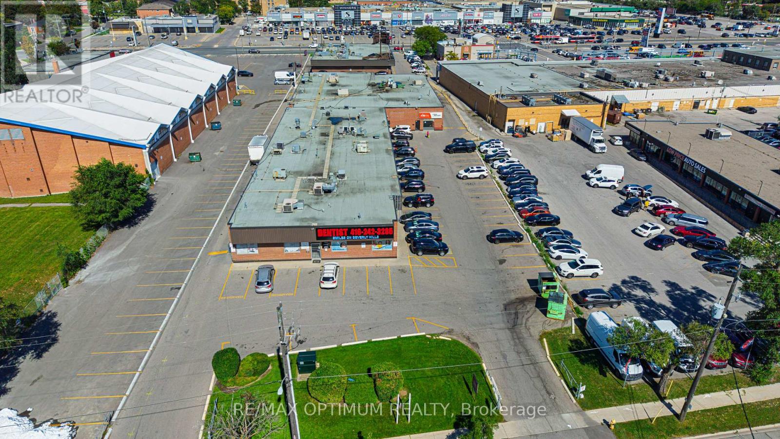 40 Beverly Hills Drive, Toronto, Ontario  M3L 1A1 - Photo 14 - W13813242