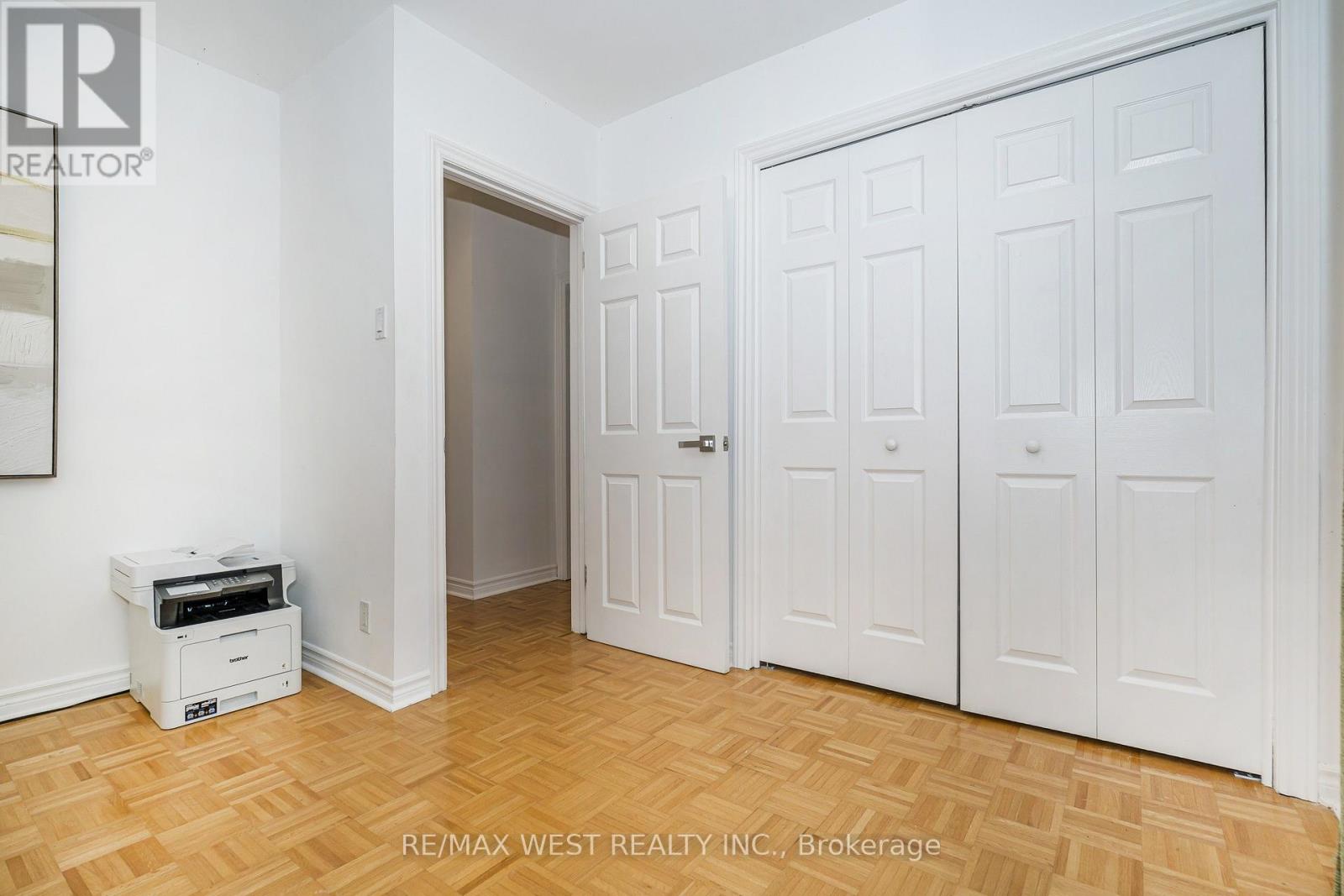 32 Pine Avenue N, Mississauga, Ontario  L5H 2P8 - Photo 16 - W13813252