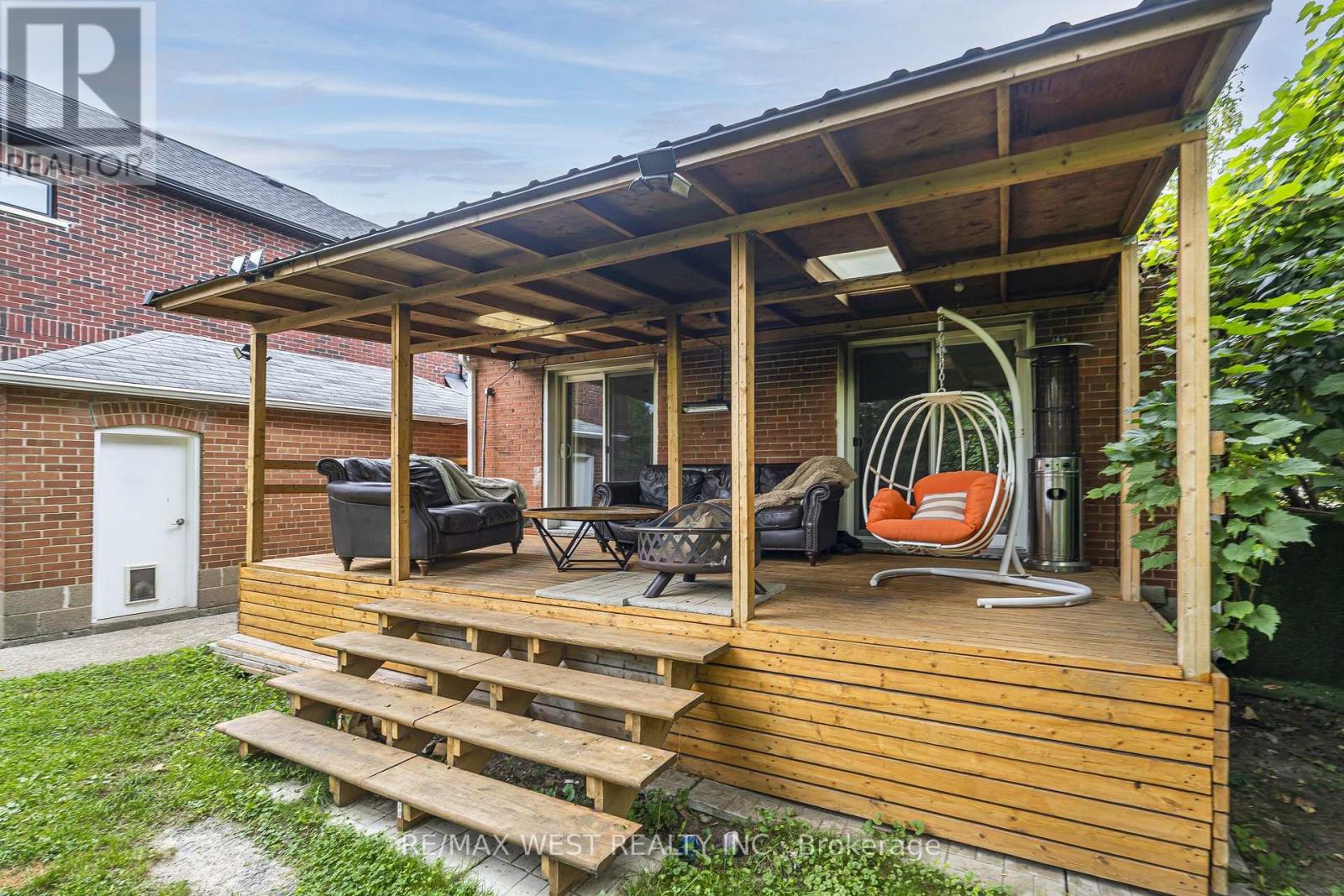 32 Pine Avenue N, Mississauga, Ontario  L5H 2P8 - Photo 26 - W13813252