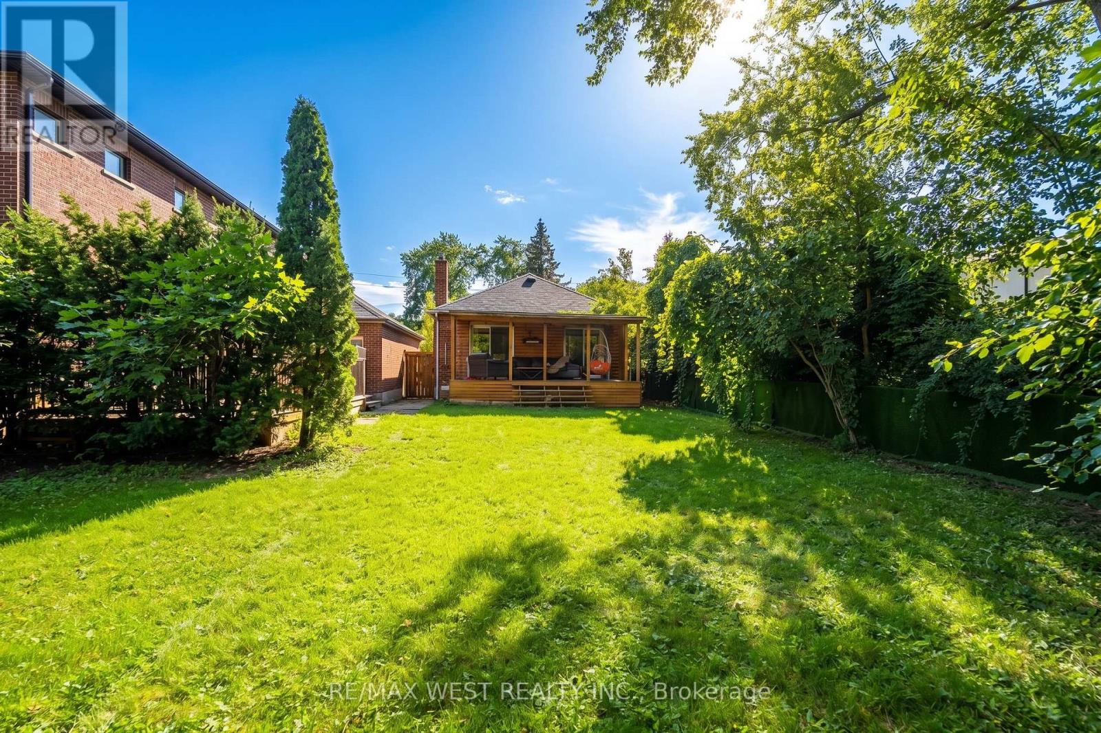 32 Pine Avenue N, Mississauga, Ontario  L5H 2P8 - Photo 30 - W13813252