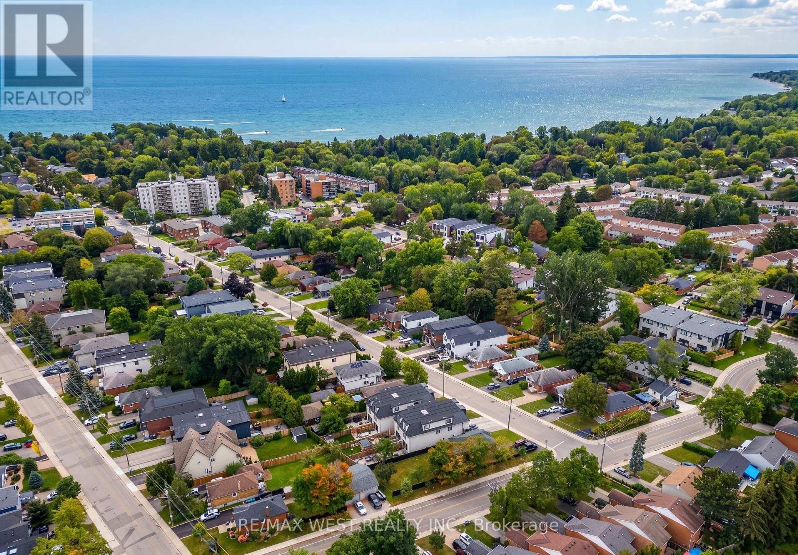 32 Pine Avenue N, Mississauga, Ontario  L5H 2P8 - Photo 31 - W13813252