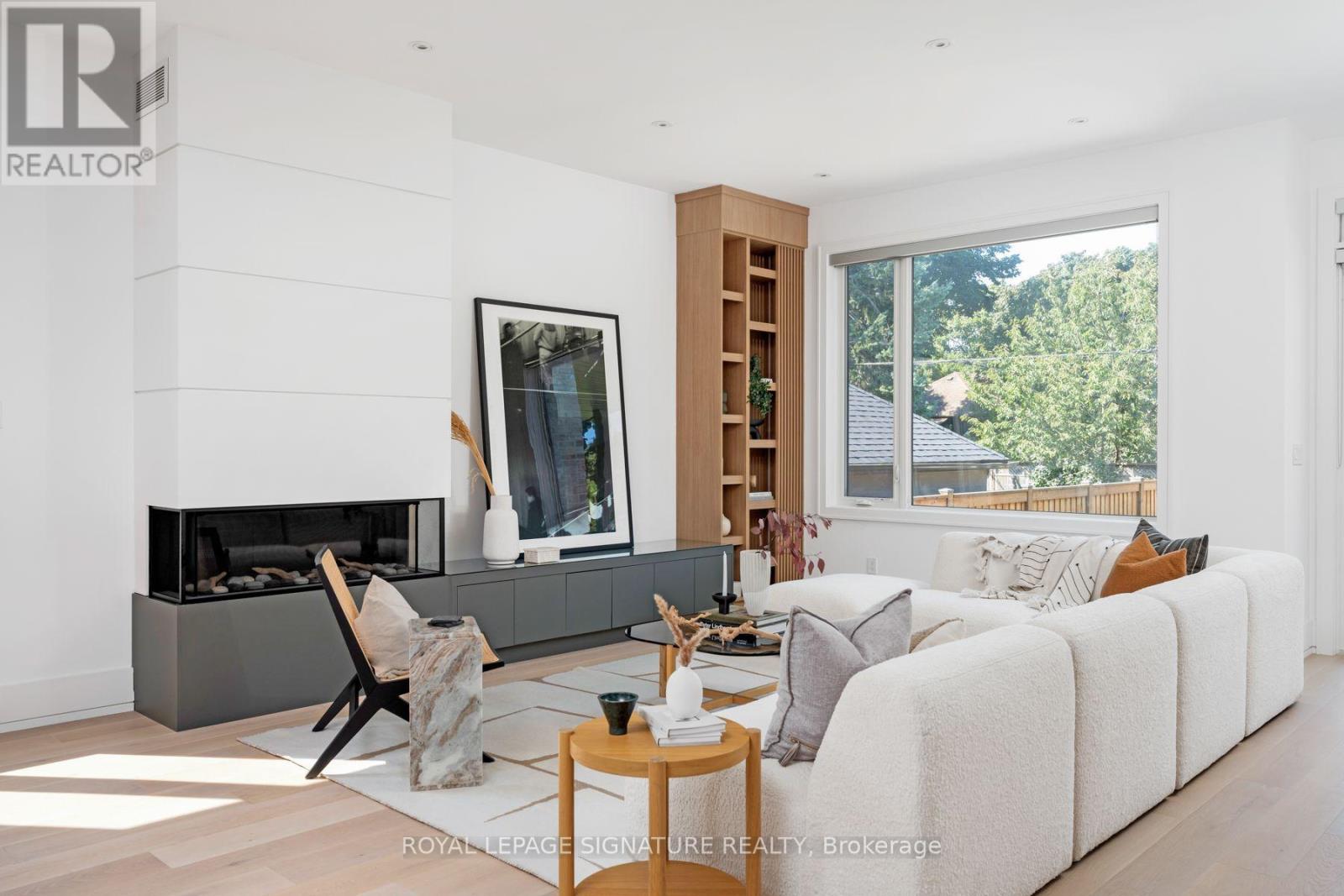 34 Edgecroft Road, Toronto, Ontario  M8Z 2B6 - Photo 18 - W13813332