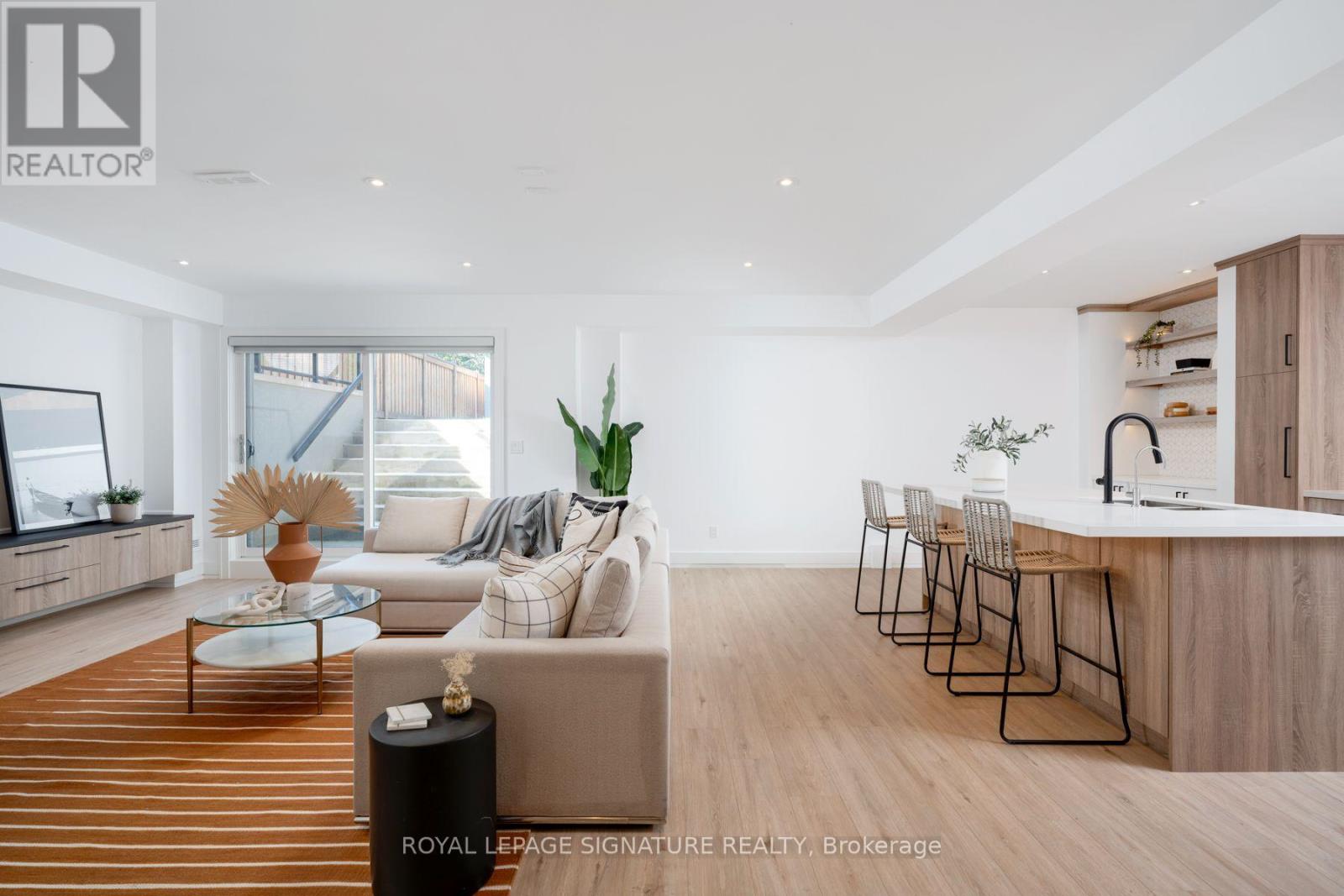 34 Edgecroft Road, Toronto, Ontario  M8Z 2B6 - Photo 40 - W13813332