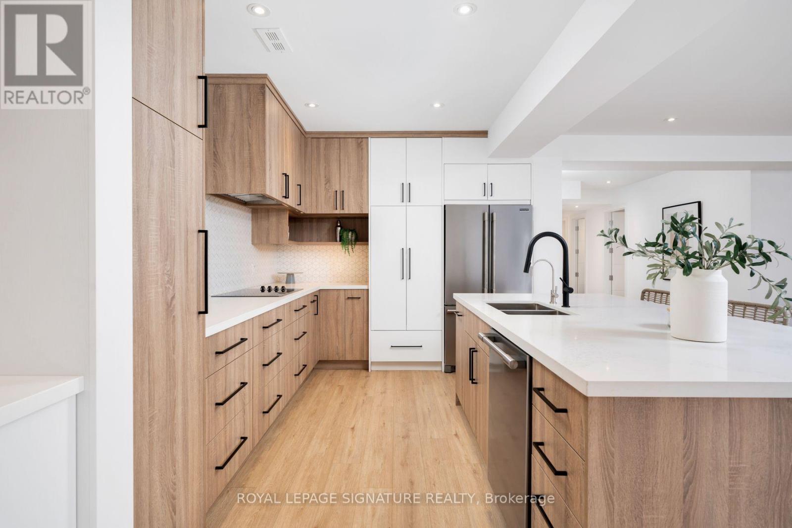 34 Edgecroft Road, Toronto, Ontario  M8Z 2B6 - Photo 43 - W13813332