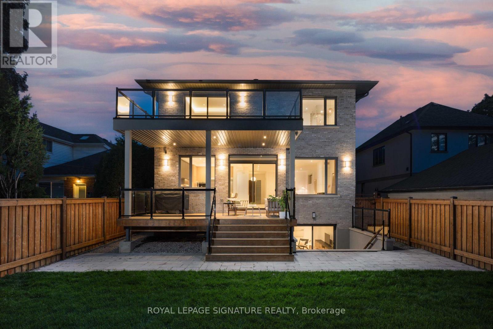 34 Edgecroft Road, Toronto, Ontario  M8Z 2B6 - Photo 48 - W13813332