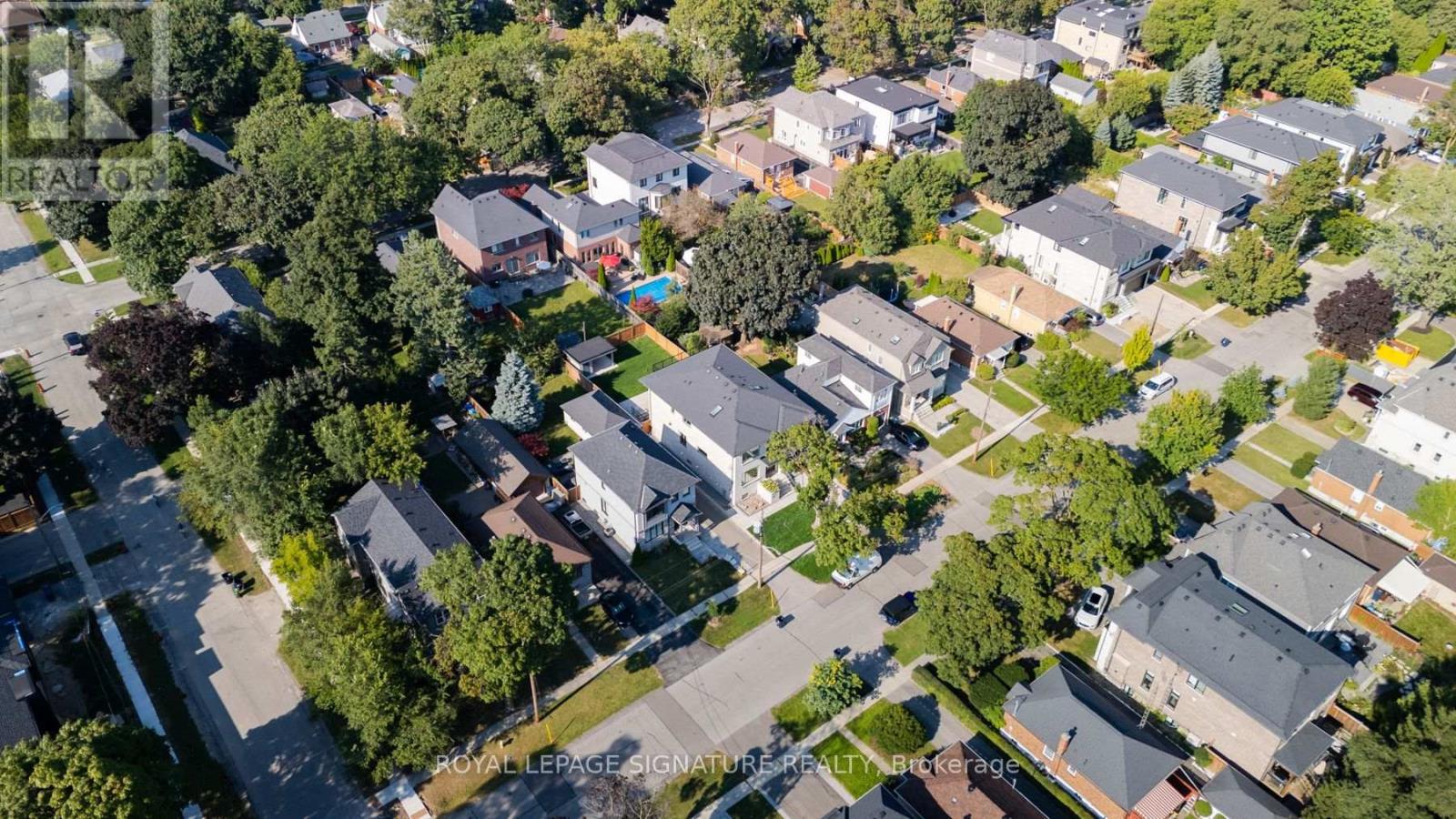 34 Edgecroft Road, Toronto, Ontario  M8Z 2B6 - Photo 49 - W13813332