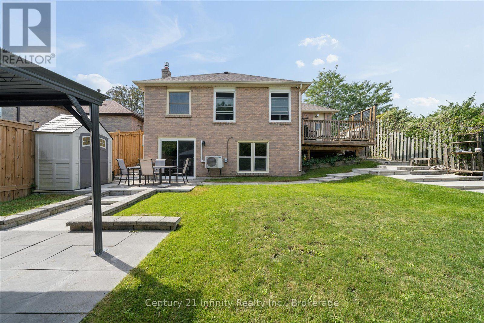814 LOCHNESS CRESCENT photo 50
