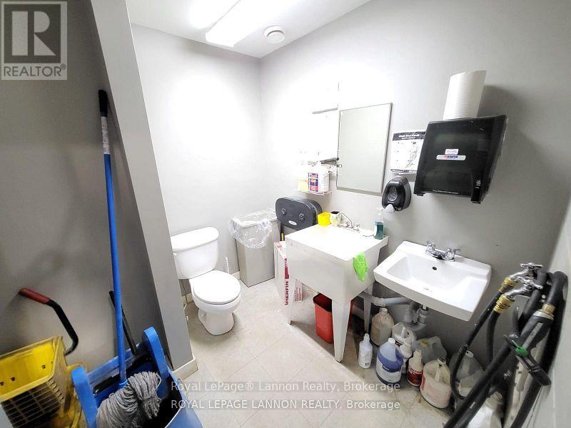 Unit B - 800 Norah Crescent E, Thunder Bay, Ontario  P7C 4T8 - Photo 23 - X13811370