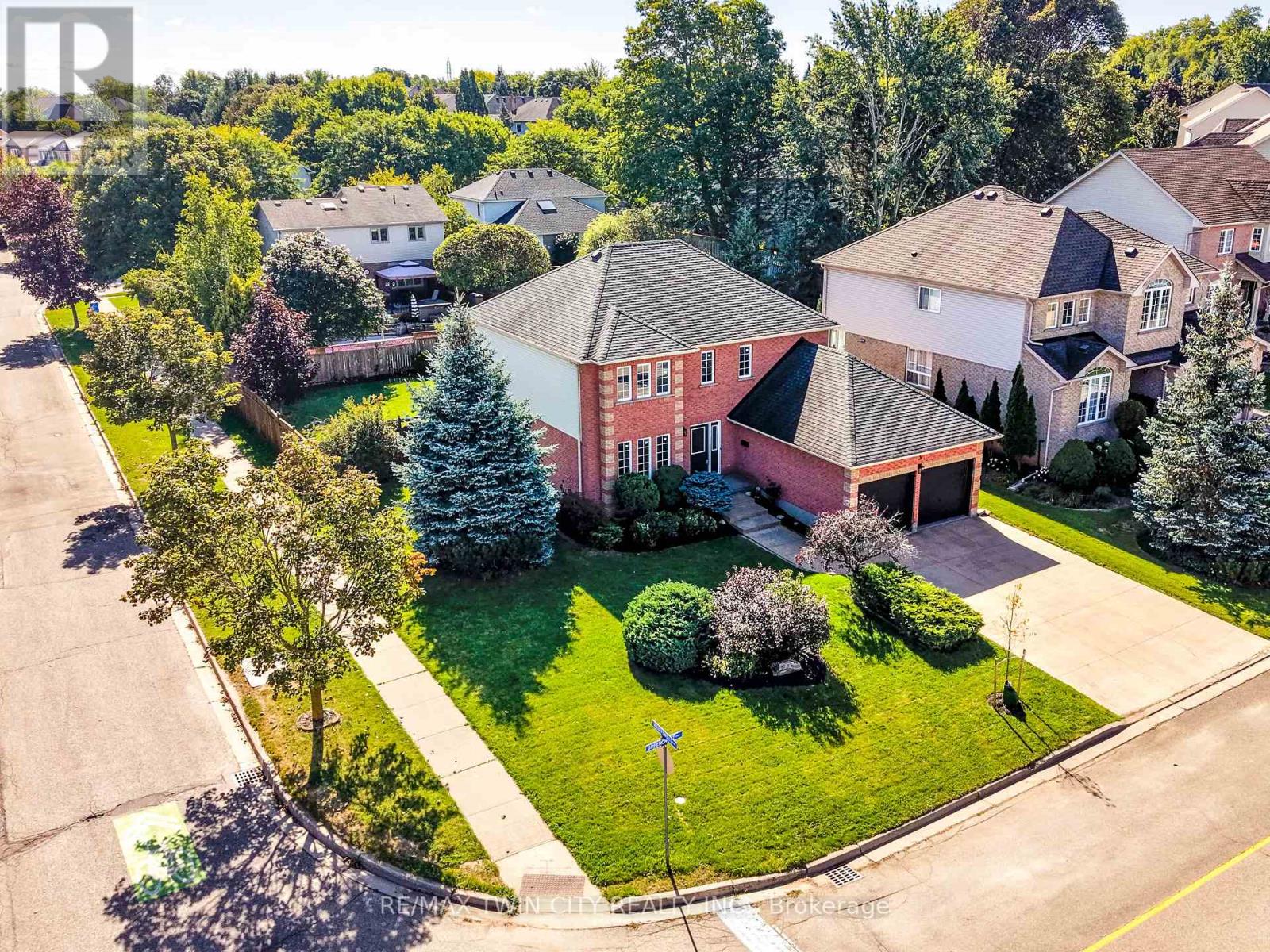 3 Greencroft Court, Kitchener, Ontario  N2N 3H6 - Photo 50 - X13812980