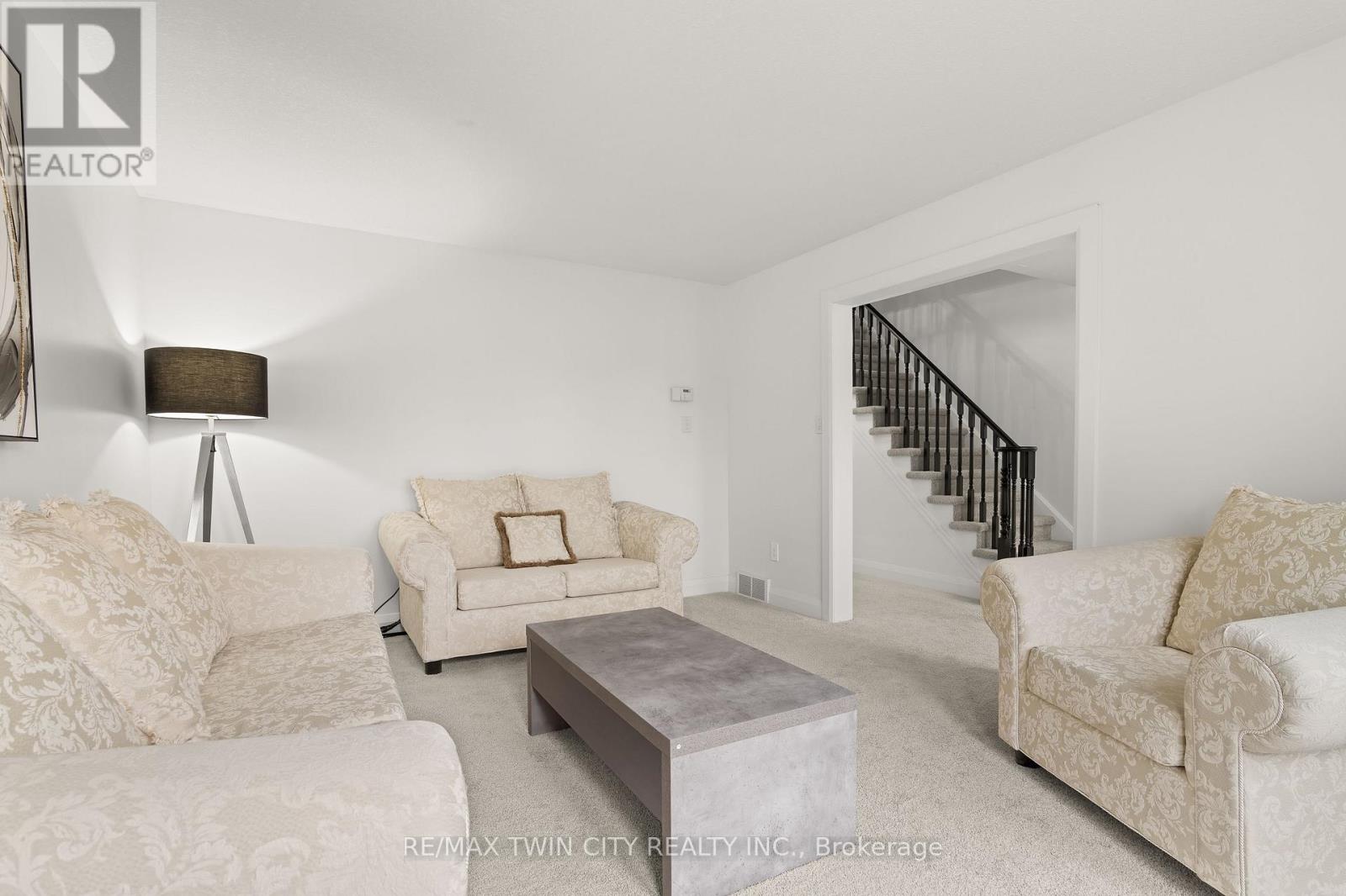 3 Greencroft Court, Kitchener, Ontario  N2N 3H6 - Photo 6 - X13812980