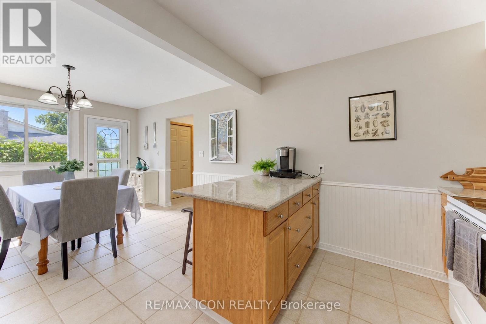 31 Grosbeak Road, Woolwich, Ontario  N3B 1V8 - Photo 13 - X13813056