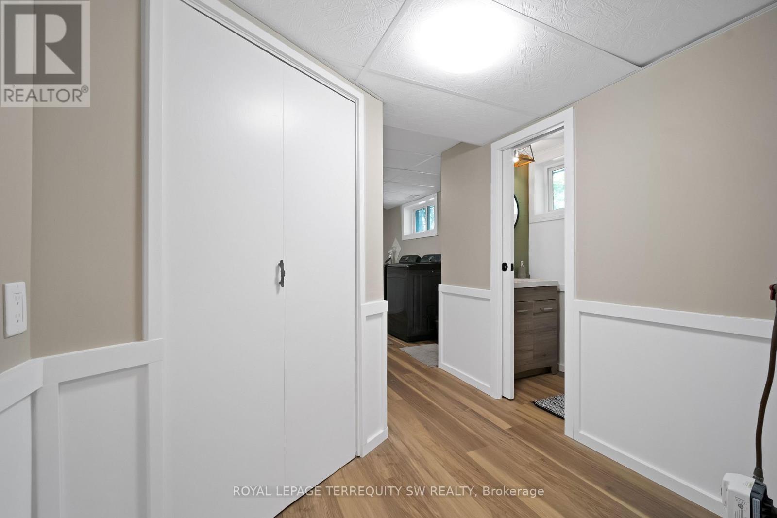 2249 WILLARD AVENUE photo 33