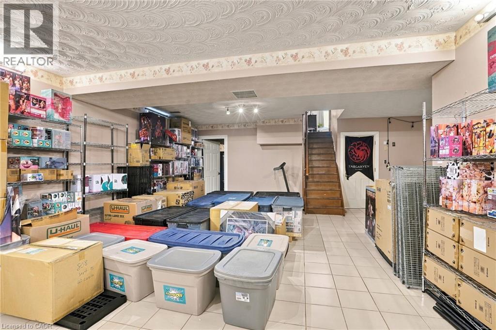 42 Lasila Court, Hamilton, Ontario  L9C 7B6 - Photo 38 - 40864763