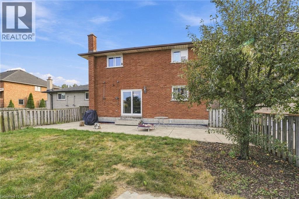 42 Lasila Court, Hamilton, Ontario  L9C 7B6 - Photo 47 - 40864763