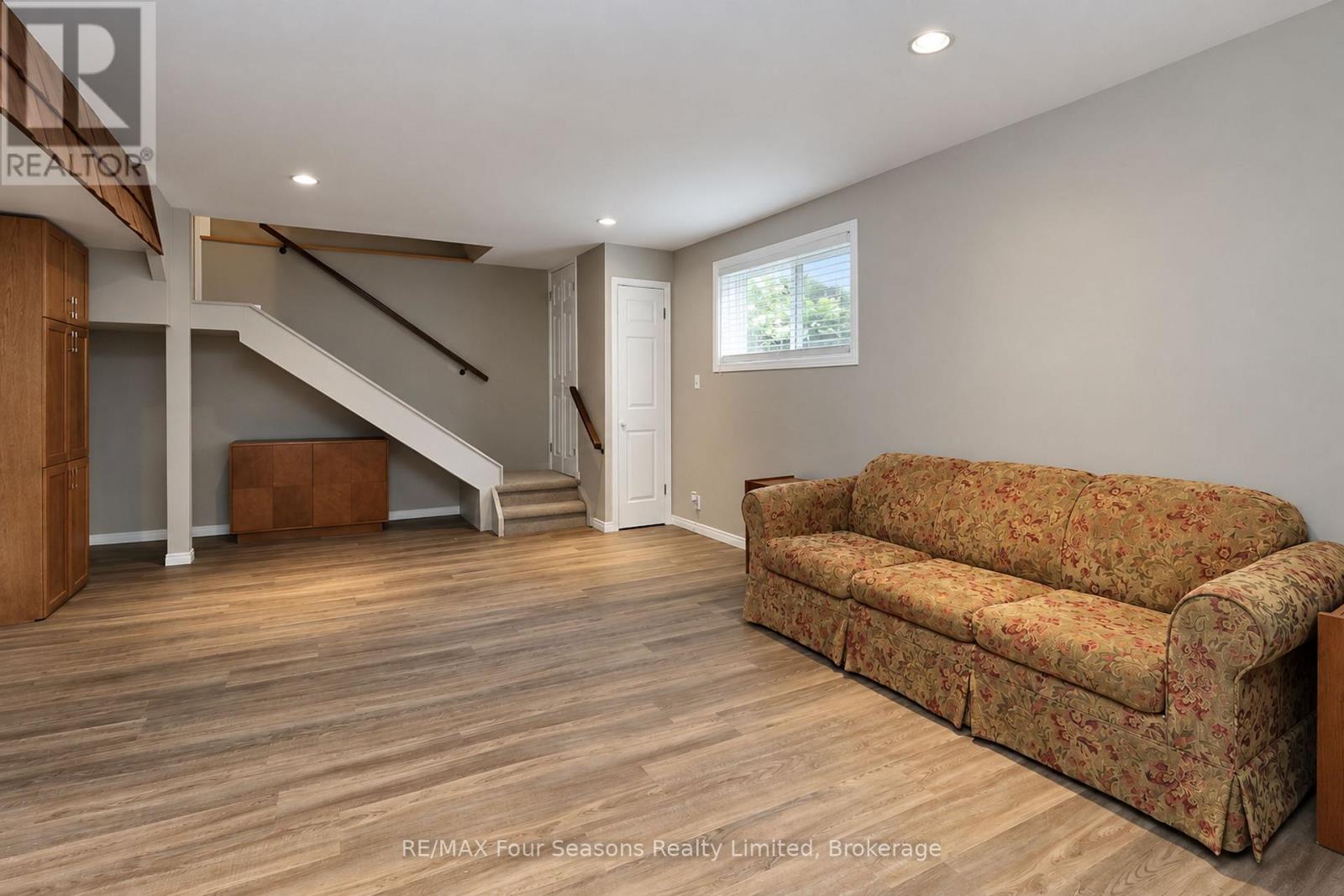 12 Lavender Hill Road, Clearview, Ontario  L0M 1G0 - Photo 35 - S13809800