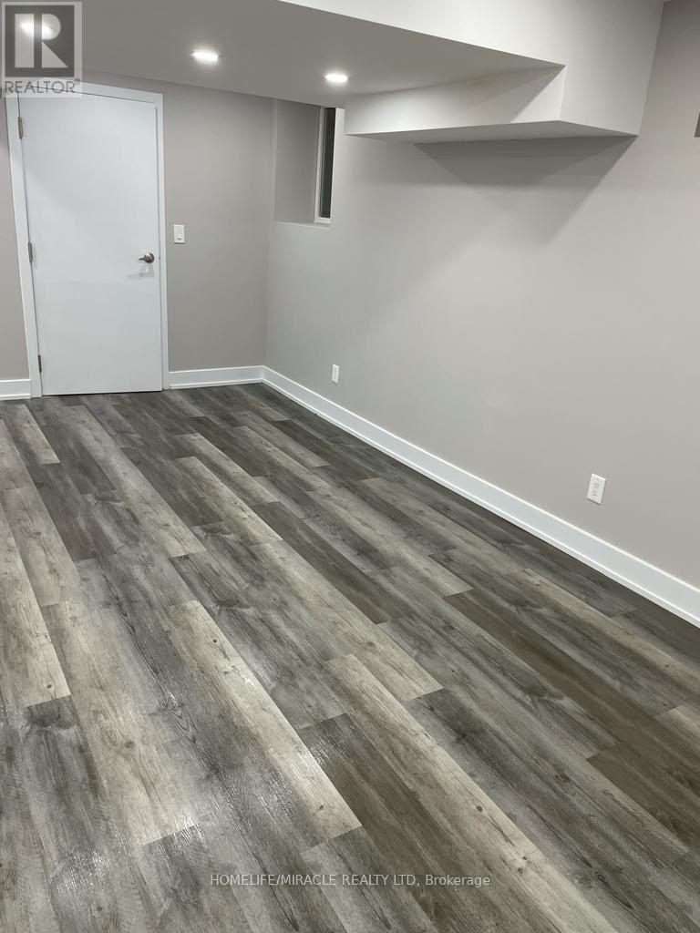 25 WASAGA ROAD, Brampton, Ontario