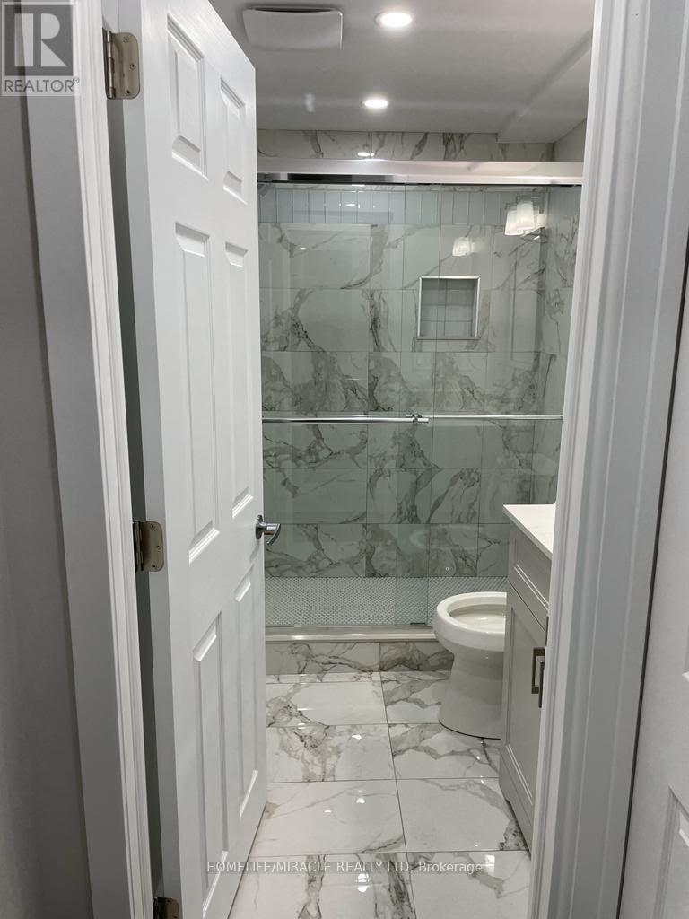 25 Wasaga Road, Brampton, Ontario  L6X 3B1 - Photo 6 - W13810212