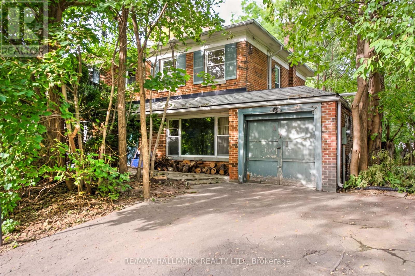 171 Old Yonge Street, Toronto, Ontario  M2P 1R1 - Photo 2 - C13792826