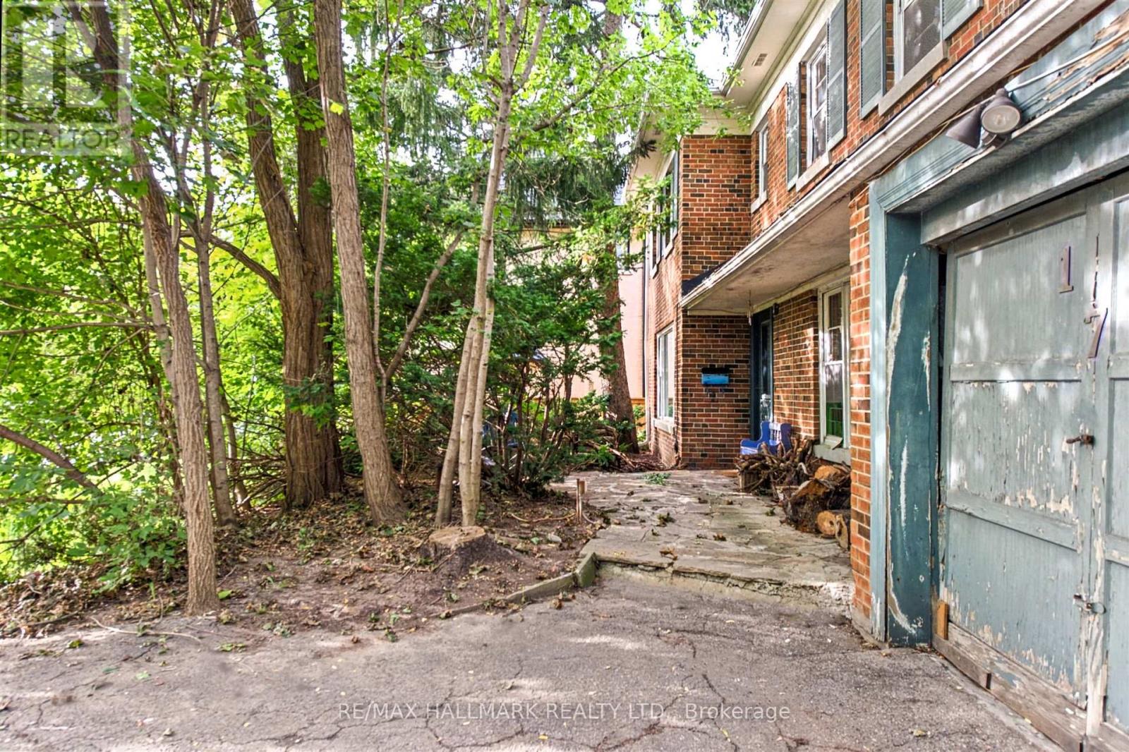 171 Old Yonge Street, Toronto, Ontario  M2P 1R1 - Photo 3 - C13792826