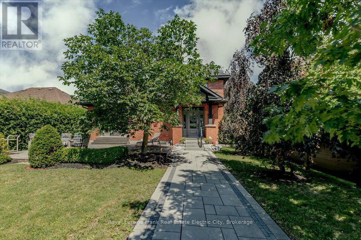 97 Crescent Street, Peterborough, Ontario K9J 2G3 - Photo 46 - X13813394