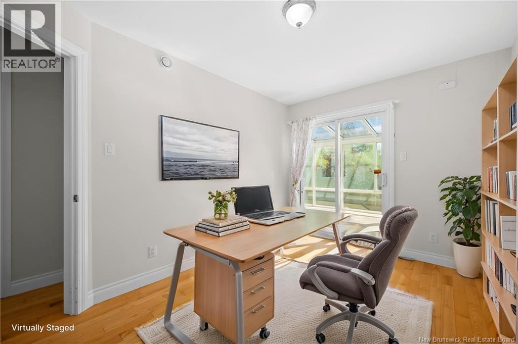 Bedroom (virtually staged)