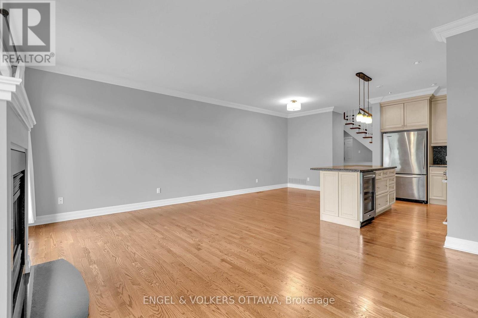 108 Manorhill Private, Ottawa, Ontario  K1H 2J4 - Photo 11 - X13813366