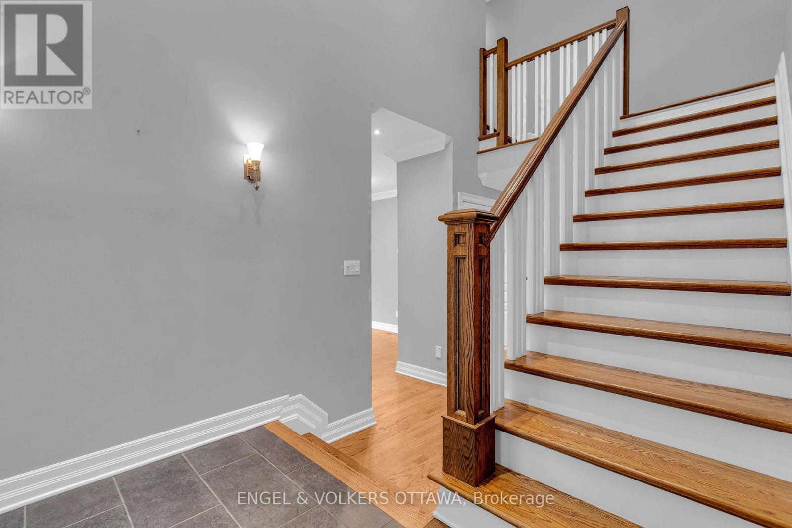 108 Manorhill Private, Ottawa, Ontario  K1H 2J4 - Photo 12 - X13813366