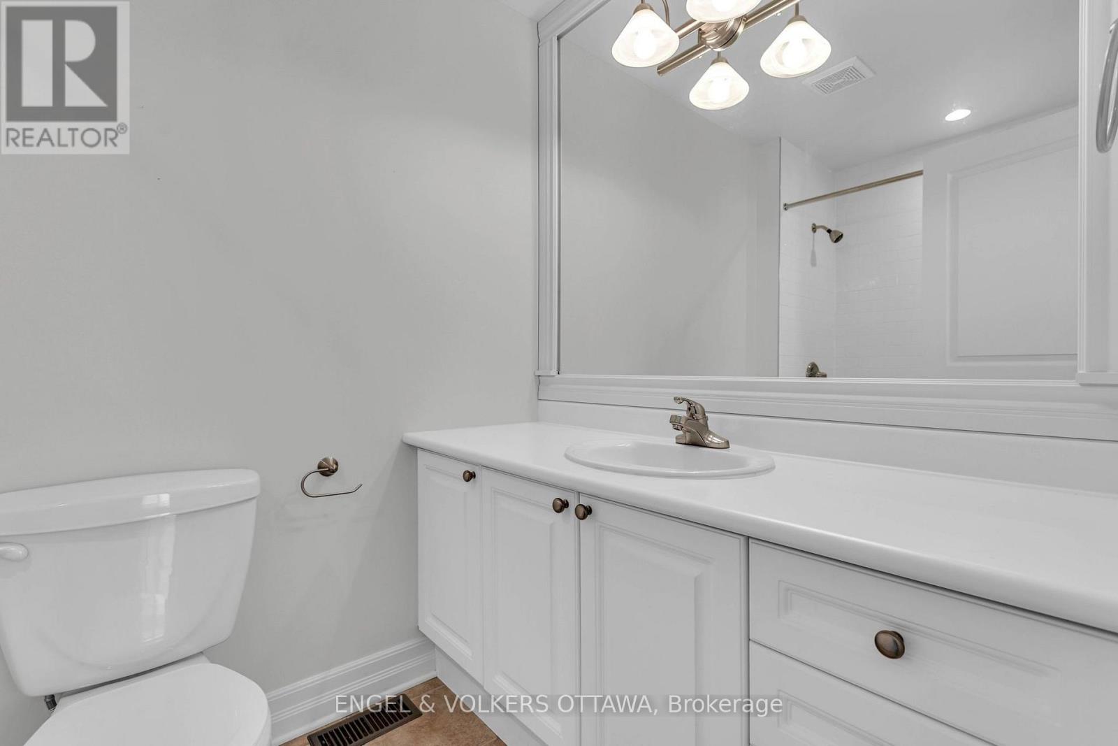 108 Manorhill Private, Ottawa, Ontario  K1H 2J4 - Photo 21 - X13813366