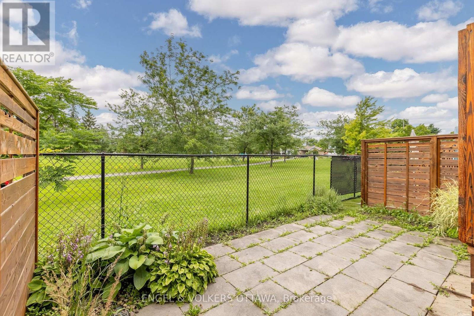 108 Manorhill Private, Ottawa, Ontario  K1H 2J4 - Photo 27 - X13813366