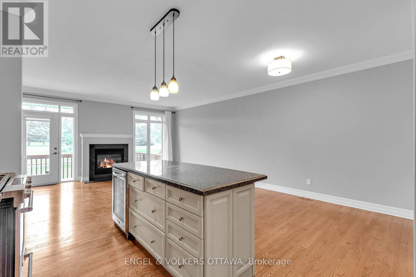 108 Manorhill Private, Ottawa, Ontario  K1H 2J4 - Photo 7 - X13813366