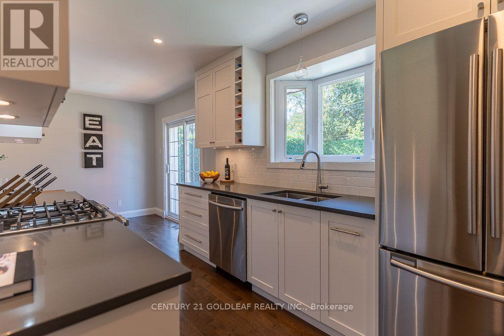 27 Roundhay Drive, Ottawa, Ontario K2G 1B6 - Photo 11 - X13813378