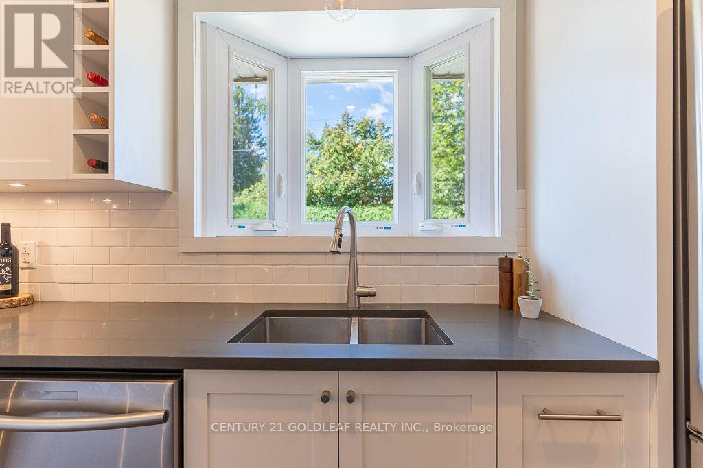 27 Roundhay Drive, Ottawa, Ontario K2G 1B6 - Photo 12 - X13813378