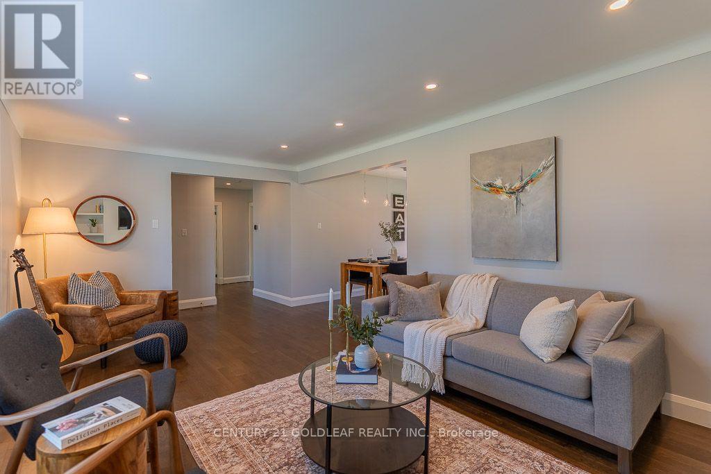 27 Roundhay Drive, Ottawa, Ontario K2G 1B6 - Photo 5 - X13813378