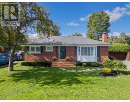 27 ROUNDHAY DRIVE, Ottawa, Ontario