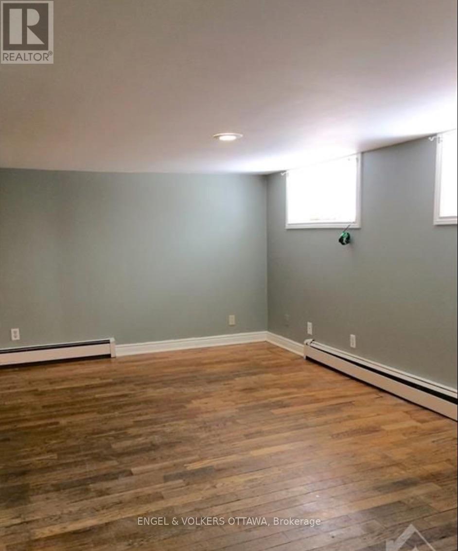 193 Deschamps Avenue, Ottawa, Ontario  K1L 5Z3 - Photo 12 - X13813386