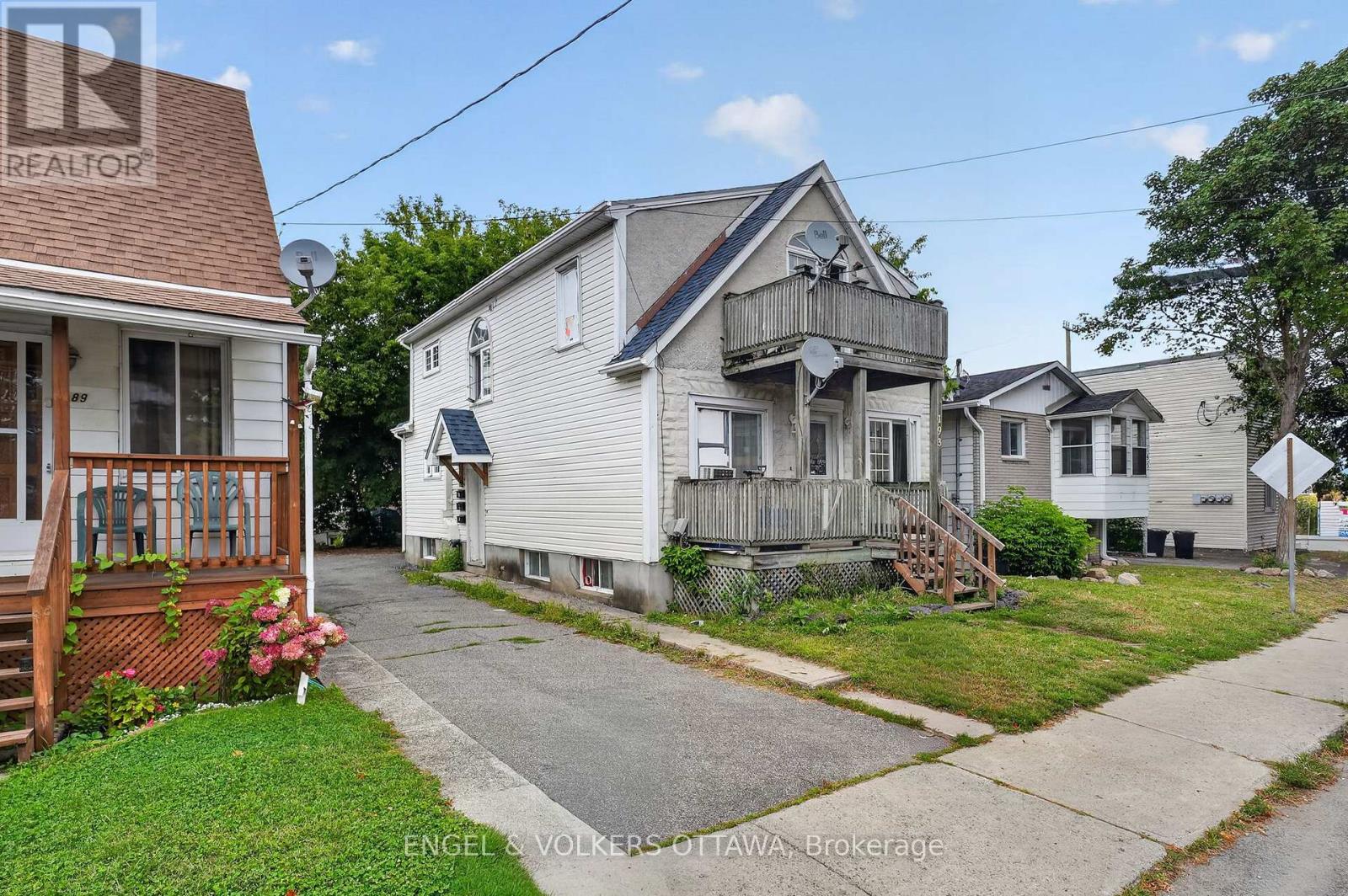 193 Deschamps Avenue, Ottawa, Ontario  K1L 5Z3 - Photo 3 - X13813386