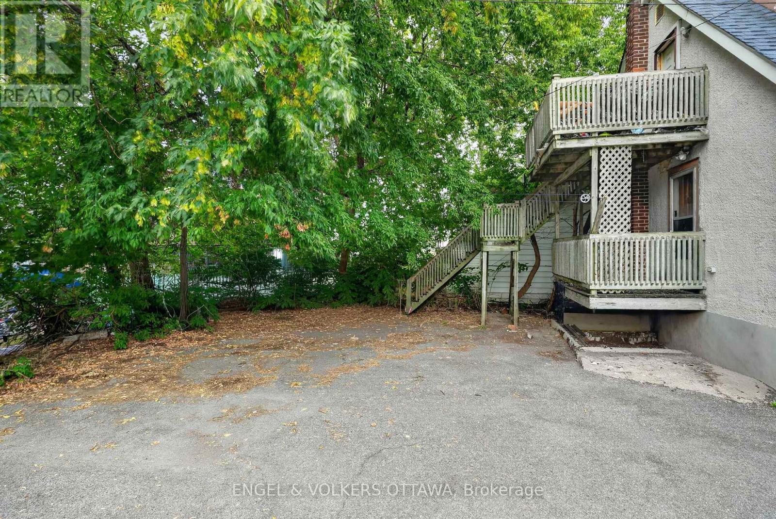 193 Deschamps Avenue, Ottawa, Ontario  K1L 5Z3 - Photo 5 - X13813386