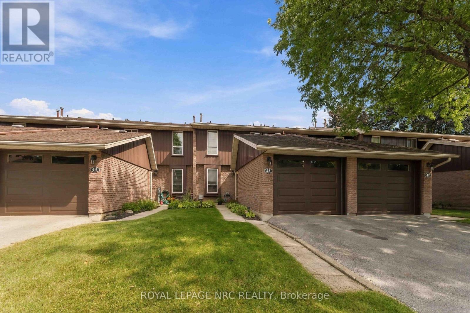 43 - 122 Lakeshore Road, St. Catharines, Ontario  L2N 6N6 - Photo 2 - X13813492