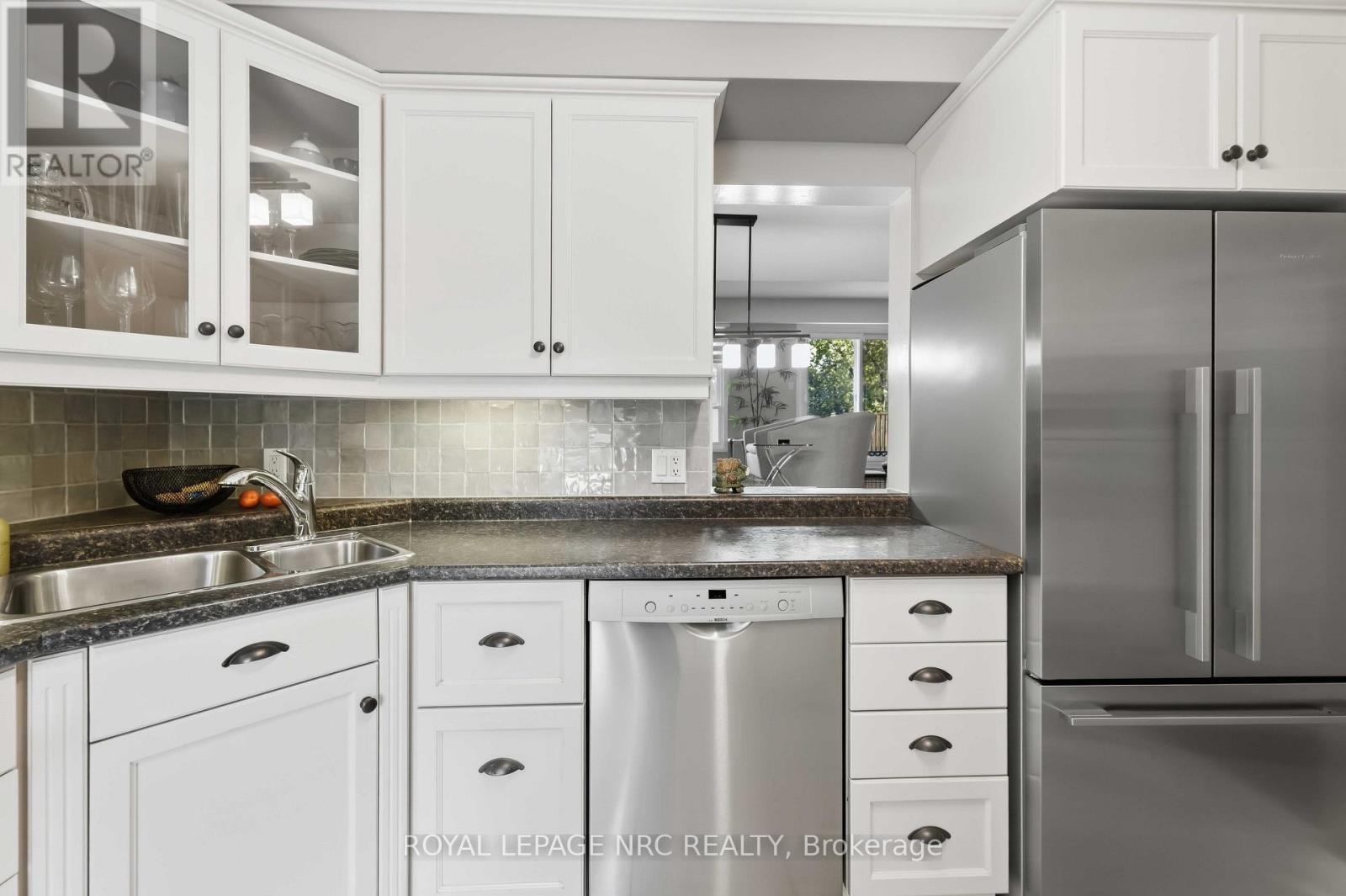 43 - 122 Lakeshore Road, St. Catharines, Ontario  L2N 6N6 - Photo 8 - X13813492