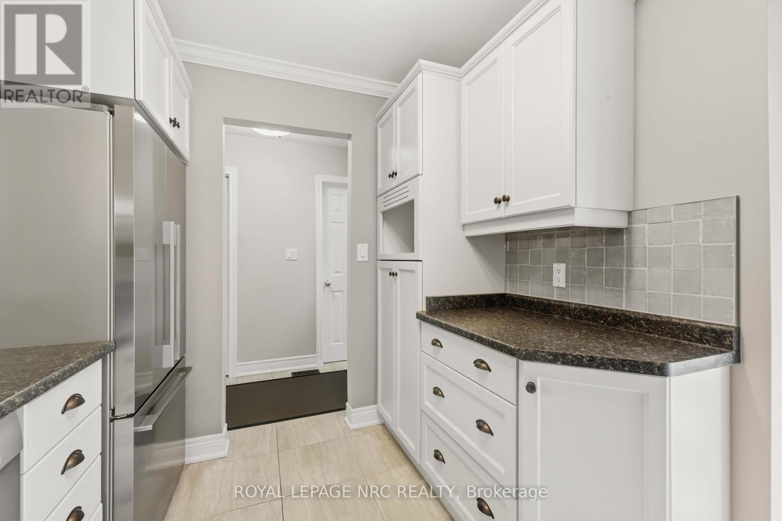 43 - 122 Lakeshore Road, St. Catharines, Ontario  L2N 6N6 - Photo 9 - X13813492